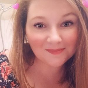 Meet your Posher, Whitney